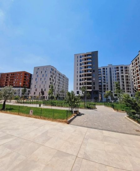 Tirane, jap me qera apartament 1+1+Ballkon Kati 7, 74 m² 450 € 