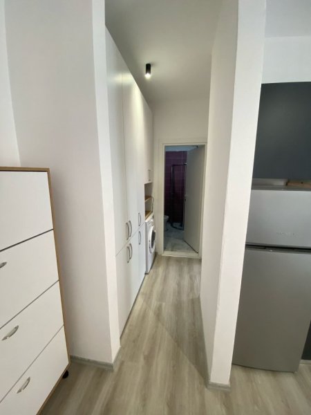Tirane, jepet me qera apartament 1+1+Ballkon Kati 3, 50 m² 370 € (Selite)