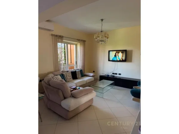 Tirane, jepet me qera apartament 2+1 Kati 2, 85 m² 750 € (Komuna e Parisit)