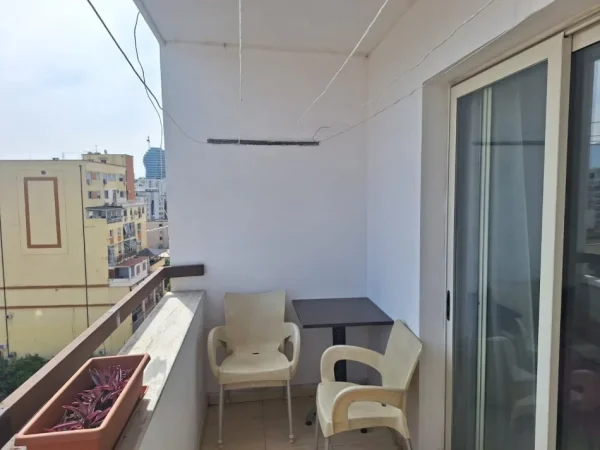 Tirane, jepet me qera apartament 2+1+Ballkon Kati 9, 120 m² 550 € (Bulevardi Zogu I)