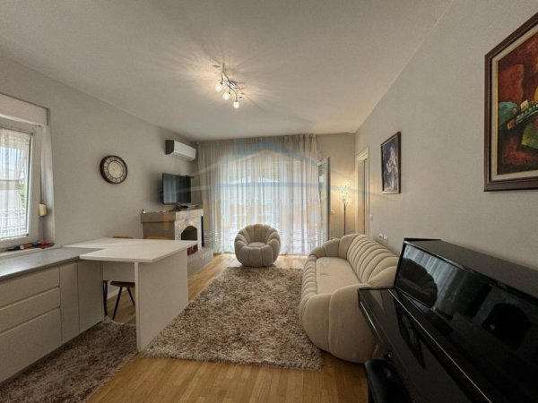 Tirane, jepet me qera apartament 2+1+Verande,  Kati 0, 1.200 € (Rezidenca Touch of the Sun)