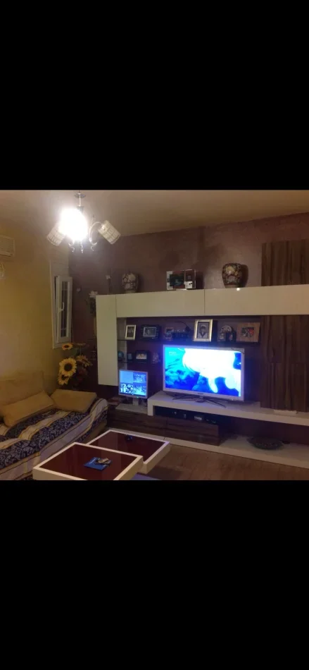 Tirane, rruga sander prosi ndarje qeraje apartament 3+1 Kati 4, 120 m² 230 € (sander prosi)
