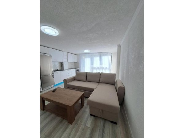 Tirane, jepet me qera apartament 1+1 Kati 1, 49 m² 450 € (5 Maji)