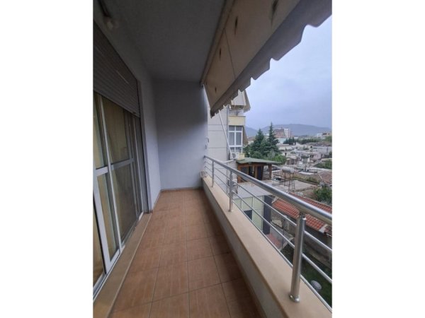 Tirane, shitet apartament 1+1 Kati 3, 56 m² 135.000 € (Bulevardi Bajram Curri)