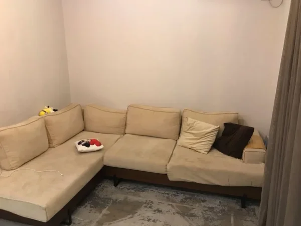 Tirane, shitet apartament 2+1 Kati 8, (Komuna e Parisit)