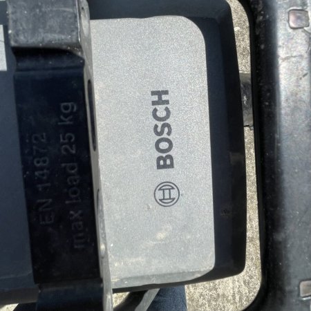 Tirane, shes biciklete elektrike Reise &amp; Muller e kuqe 600 €