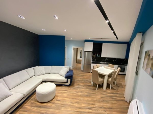 Tirane, jepet me qera apartament 1+1+Aneks+Ballkon Kati 2, 71 m² 450 € (Nexho Konomi Midis F.Aviacionit dhe Unazës së re)