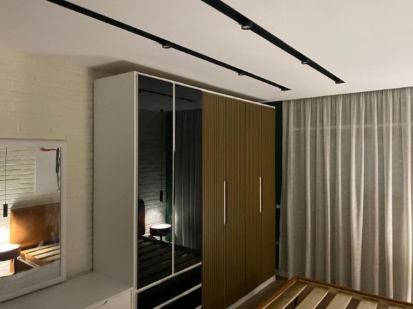 Tirane, jepet me qera apartament 1+1+Aneks+Ballkon Kati 2, 71 m² 450 € (Nexho Konomi Midis F.Aviacionit dhe Unazës së re)