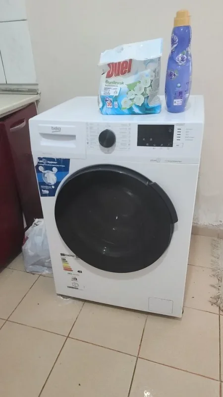 Tirane, shes Mobilje&amp; Elektroshtepiakebte perdorura ne gjendje shume te mire 1 €