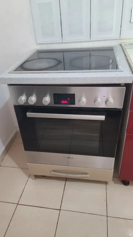 Tirane, shes Mobilje&amp; Elektroshtepiakebte perdorura ne gjendje shume te mire 1 €