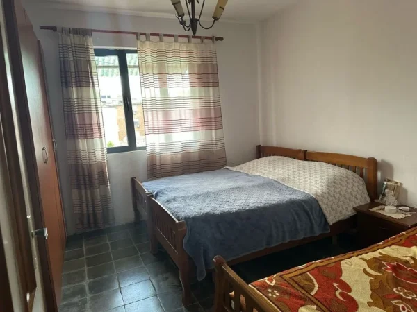 Tirane, jepet me qera apartament 1+1+Aneks+Ballkon Kati 4, 70 m² 380 € (Rruga Ali Demi, Tirane)