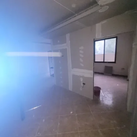 Tirane, shitet apartament 2+1 Kati 1, 180 m² 220.000 € 