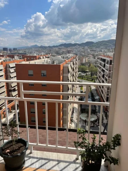 Tirane, shitet apartament 2+1+Ballkon Kati 11, 71 m² 195.000 € (rruga e Kavajes)