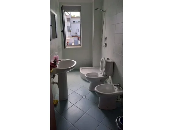 Tirane, shitet apartament 1+1+Ballkon Kati 8, 64 m² 123.000 € (Misto Mame)