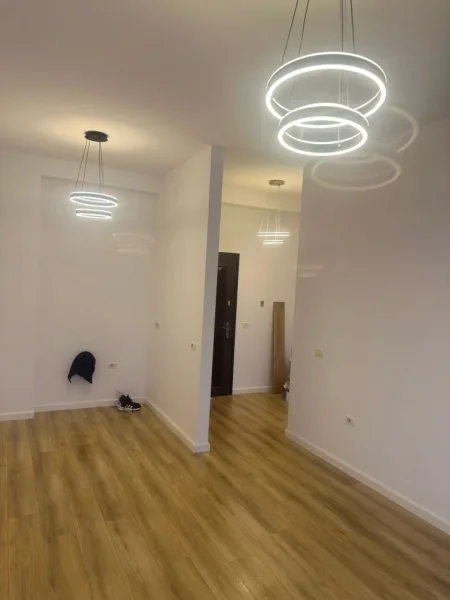 Tirane, shitet apartament 1+1 Kati 4, 65 m² 92.000 € (rruga misto mame)