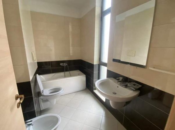 Tirane, shitet apartament 2+1+BLK Kati 3, 103 m² 127.000 Euro (TV Klan)