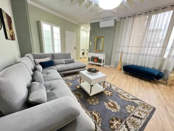 Tirane, jepet me qera apartament 1+1+BLK Kati 9, 76 m² 600 Euro (Selvia)