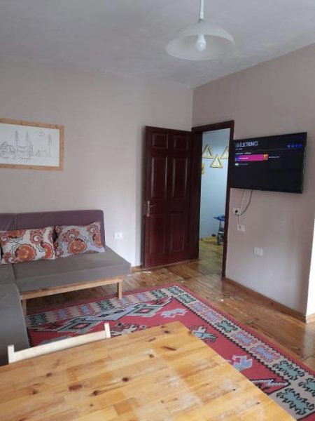 Tirane, jap me qera apartament 1+1+A Kati 2, 66 m² 380 Euro (Riza Cuka)