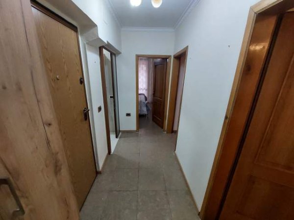 Tirane, shes apartament 2+1 Kati 3, 99 m² 140.000 Euro (Rruga Elbasanit)