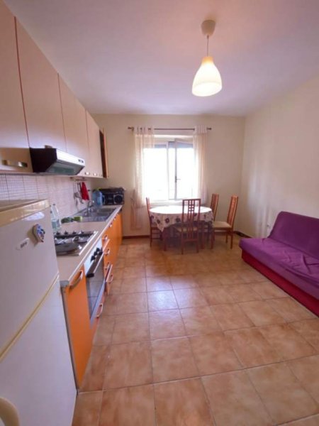Tirane, shes apartament 4+1+A+BLK Kati 4, 100 m² 130.000 Euro (21 Dhjetori)