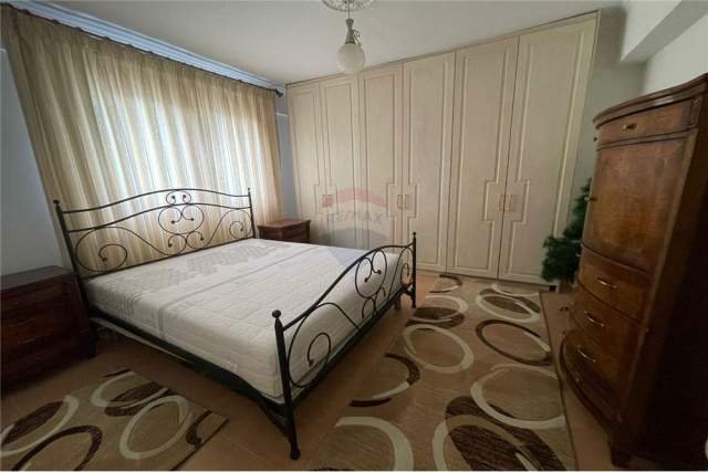 Tirane, jepet me qera apartament Kati 4, 80 m² 500 Euro (rruga faik konica)