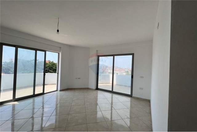 Tirane, shitet apartament 2+1+BLK Kati 7, 100 m² 78.000 Euro (kamez)