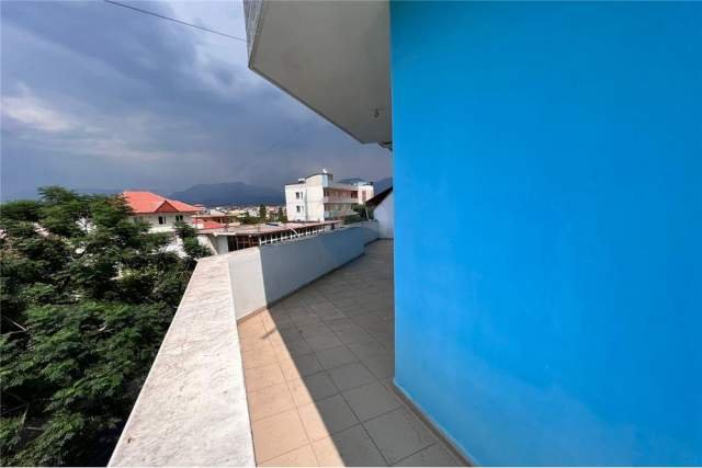 Tirane, shitet apartament 2+1+A+BLK Kati 2, 120 m² 72.000 Euro (Rr. Demokracia, Kamez)