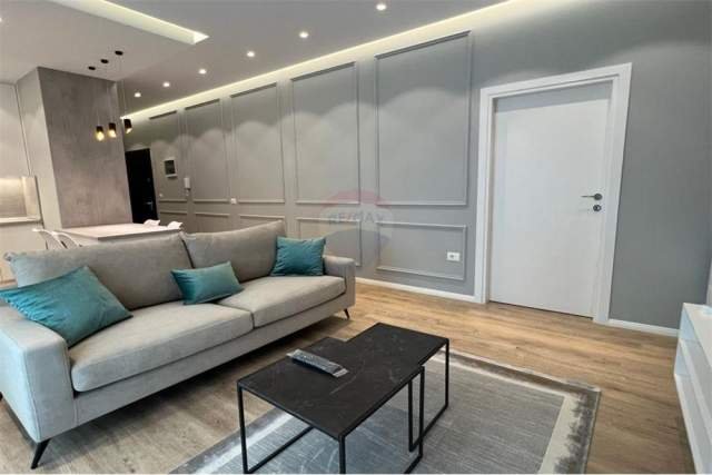 Tirane, jepet me qera 1+1+BLK Kati 4, 80 m² 800 Euro (Rruga Kosovareve)