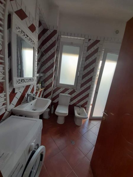 Tirane, jepet me qera apartament 2+1+BLK Kati 2, 100 m² 460 Euro (myslym Shyri)