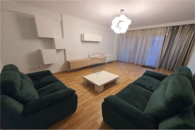 Tirane, jepet me qera apartament 172 m² 2.100 Euro (sami frasheri)