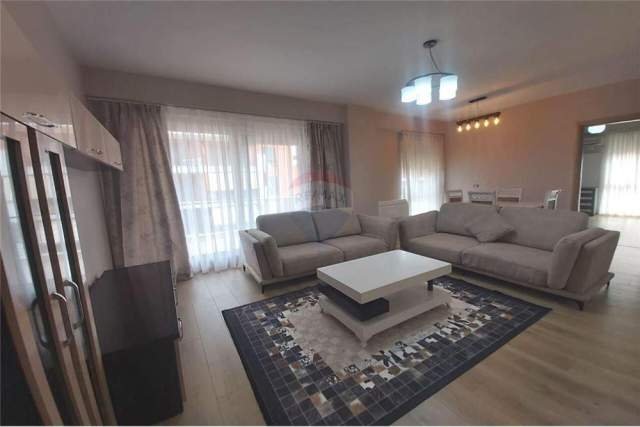 Tirane, jepet me qera apartament 100 m² 700 Euro (rruga e kavajes)