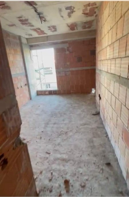 Tirane, shitet apartament 1+1+BLK Kati 1, 69 m² 77.000 Euro (Laprakë)