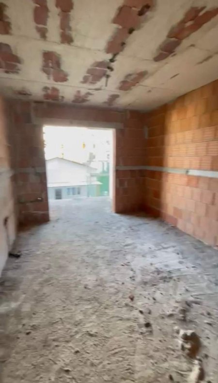 Tirane, shitet apartament 1+1+BLK Kati 1, 69 m² 77.000 Euro (Laprakë)