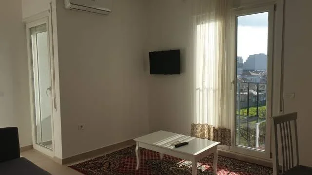 Tirane, jepet me qera apartament 1+1+BLK Kati 3, 65 m²  (Selaudin Zorba (rrugica e spitalit American 2), QSUT