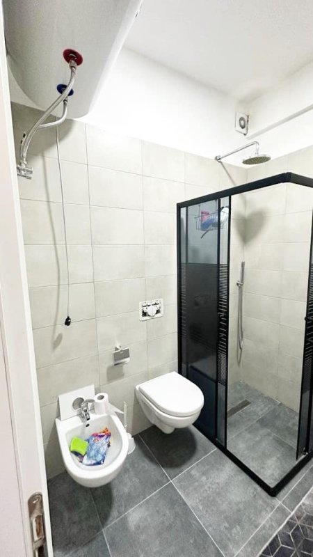 Durres, jepet me qera apartament 2+1+A+BLK Kati 3, 350 Euro (Stadiumi,Dr)