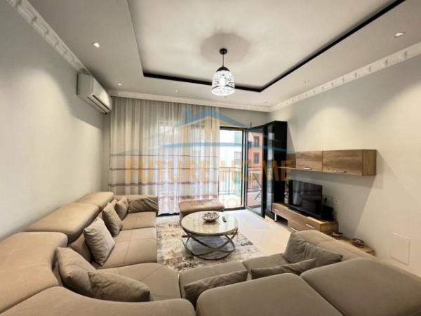 Qera, Apartament 2+1+2+Parkim, Kompleksi Green City, Tiranë 550 € /Muaj ID: UNA22018