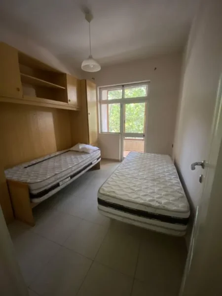 Tirane, shes apartament 2+1+BLK 120 m² 200.000 Euro (Rruga e Kavajes)