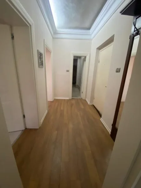 Tirane, shes apartament 2+1+BLK 120 m² 200.000 Euro (Rruga e Kavajes)