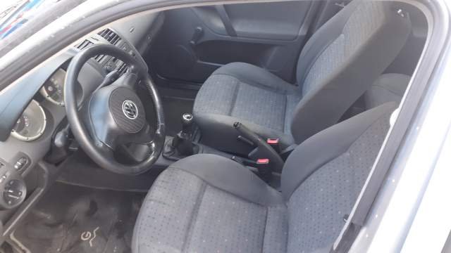 Tirane, shes makine Volkswagen POLO Viti 2001, 1.700 Euro