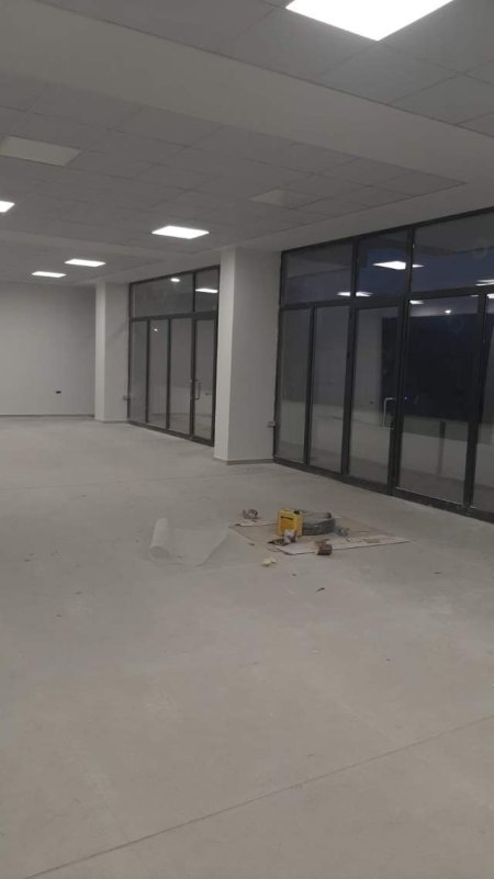 Tirane, jepet me qera ambjent biznesi Kati 2, 500 m² 4.000 Euro (teodor keko)