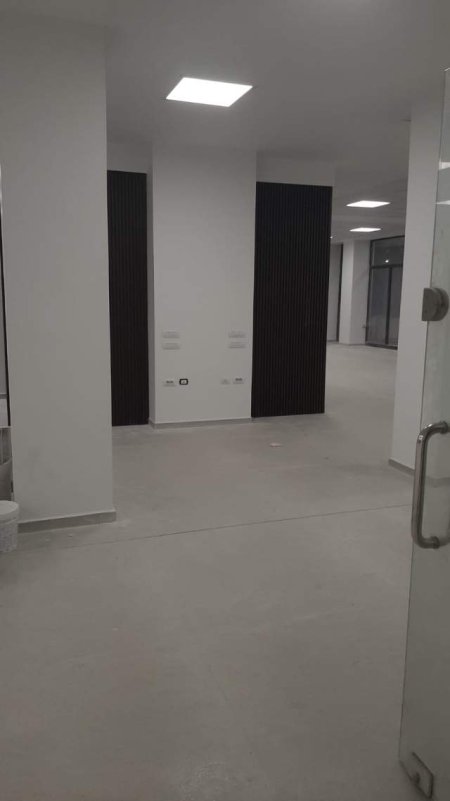 Tirane, jepet me qera ambjent biznesi Kati 2, 500 m² 4.000 Euro (teodor keko)