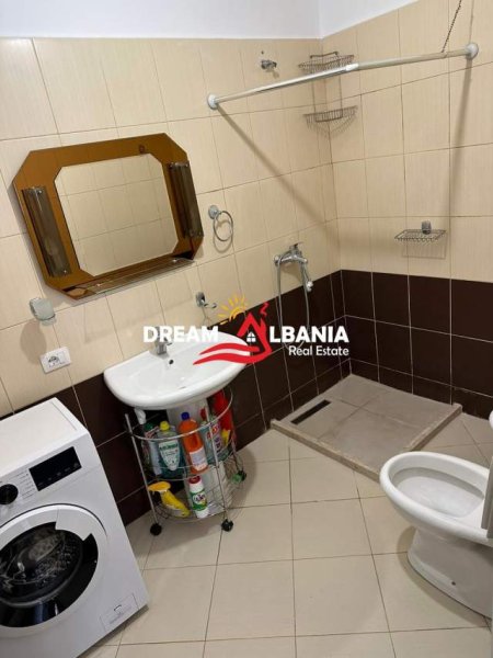 Tirane, jepet me qera apartament 2+1+BLK Kati 5, 110 m² 500 Euro (Don Bosko)