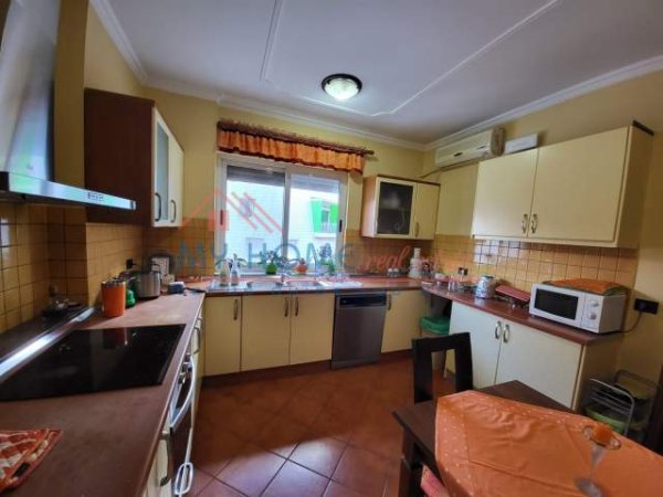 Tirane, jepet me qera apartament 2+1+BLK Kati 7, 115 m² 550 Euro (rruga e elbasanit)