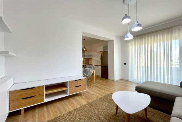 Tirane, jepet me qera apartament 2+1+BLK Kati 6, 100 m² 800 Euro (Rruga Barrikadave)