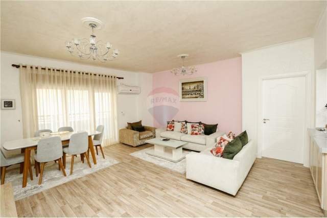 Tirane, shitet apartament 3+1+A+BLK Kati 14, 150 m² 290.000 Euro (Qender)