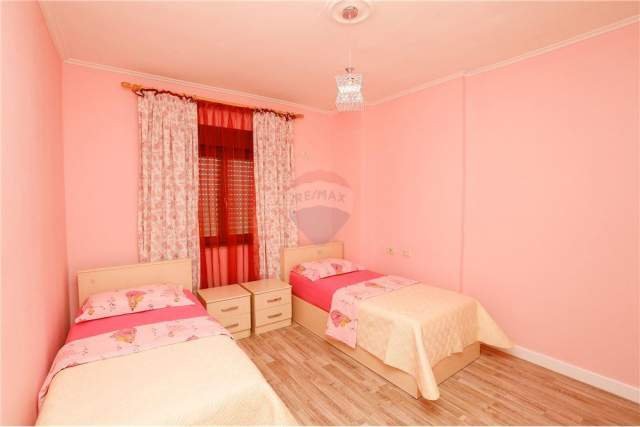 Tirane, shitet apartament 3+1+A+BLK Kati 14, 150 m² 290.000 Euro (Qender)