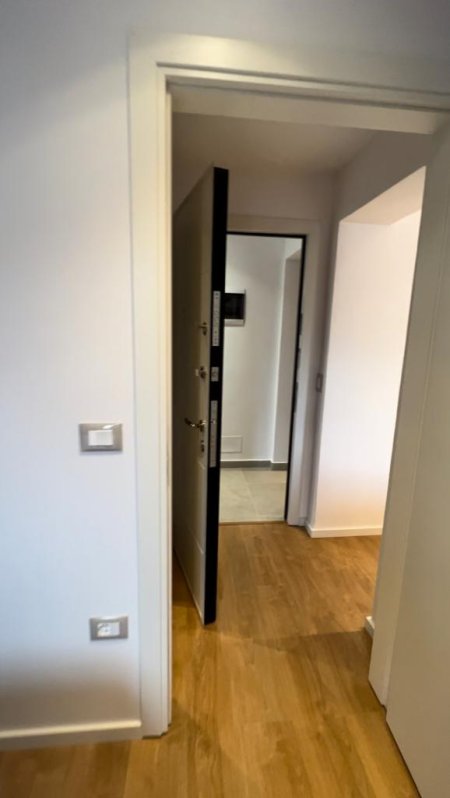Tirane, shitet apartament 1+1+BLK Kati 5, 67 m² 135.000 Euro
