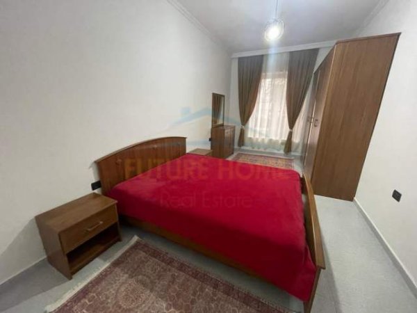 Tirane, jepet me qera apartament 1+1 Kati 0, 50 m² 400 Euro (Komuna e Parisit)