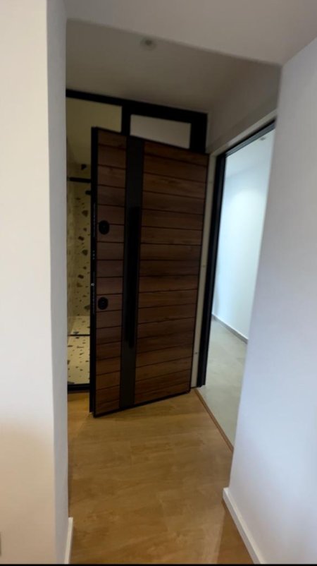 Tirane, shitet apartament 1+1+BLK Kati 5, 67 m² 135.000 Euro (mine peza)