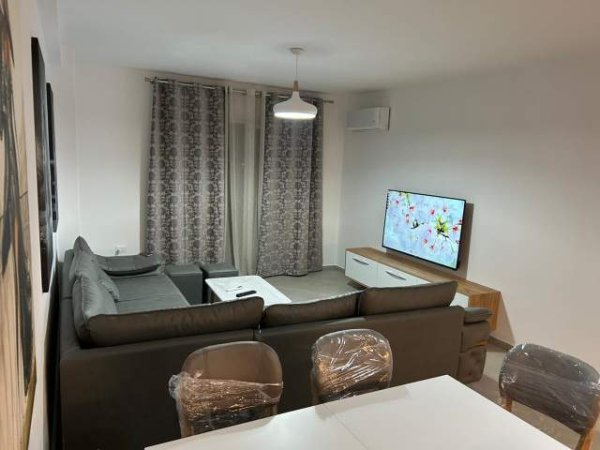 Tirane, jepet me qera apartament Kati 3, 90 m² 400 Euro (ASTIR)